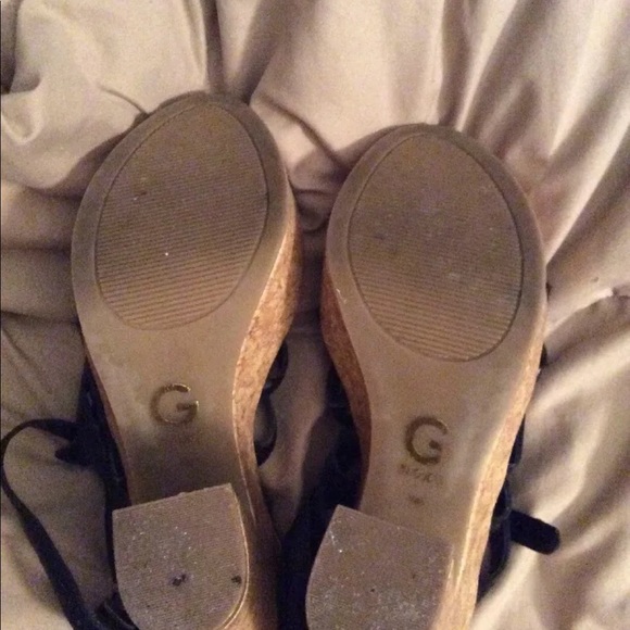 Woman’s shoes size 10 - Picture 2 of 2